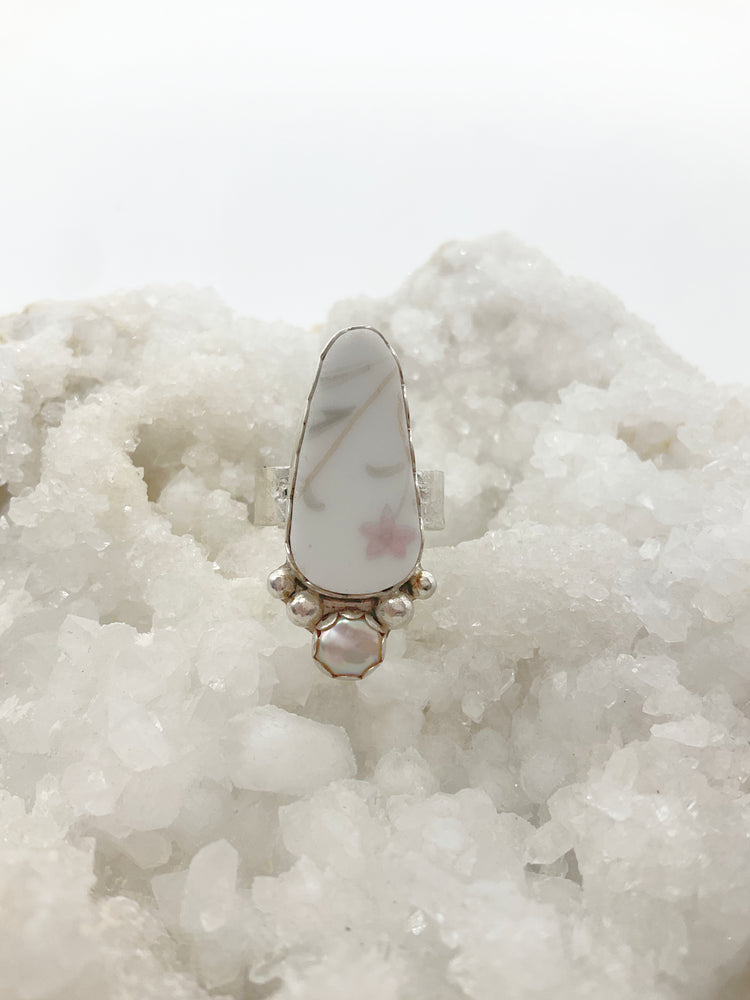 Pearlescent Ring: Vintage Plate + Freshwater Pearl + Sterling Silver • Size 6.75