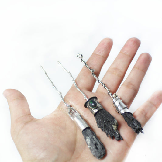 BEWITCHING PENDANT COLLECTION
